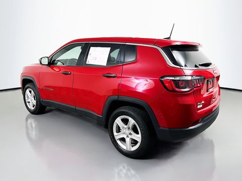 Used 2023 Jeep Compass Sport image 8