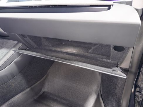 Used 2025 Tesla Model 3 Long Range AWD/4WD image 18