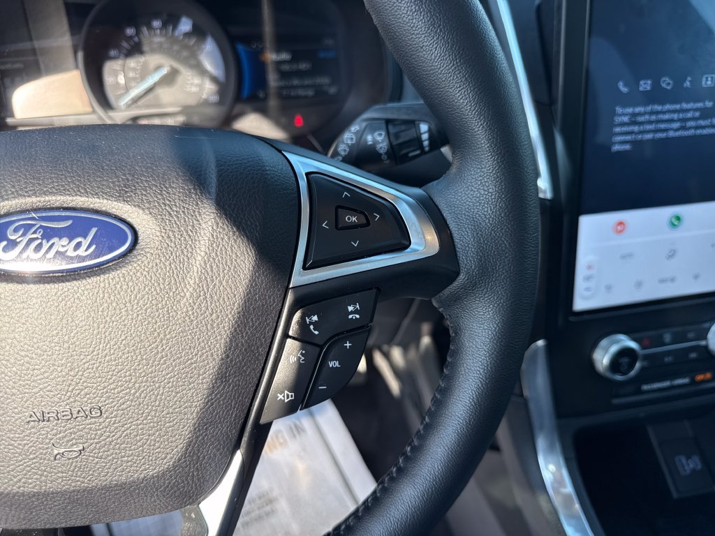 Used 2024 Ford Edge Titanium AWD/4WD image 33