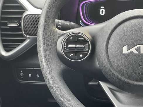 Used 2024 Kia Soul LX w/ Option Group 015 FWD image 18