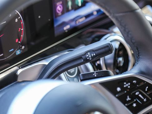 Certified 2026 Mercedes-Benz GLB 250 image 18