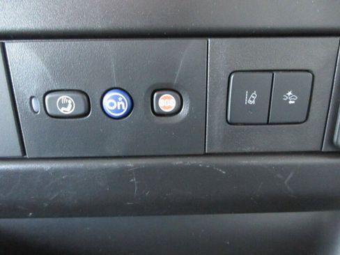 Used 2024 Chevrolet Express 3500 LT w/ LT Preferred Equipment Group RWD image 15