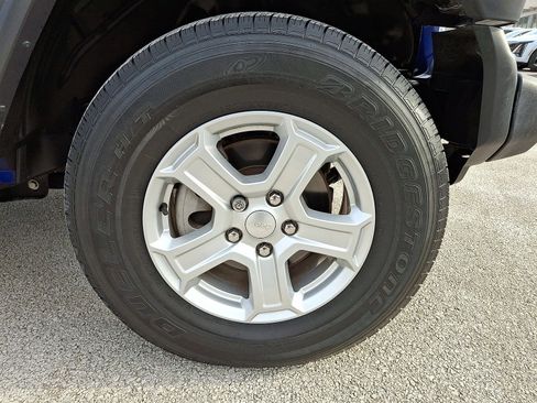 Used 2020 Jeep Wrangler Unlimited Sport S w/ Sun And Sound Package image 27