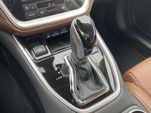 Certified 2025 Subaru Outback Touring XT image 25