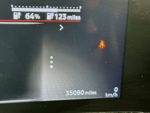 Used 2023 Nissan Ariya FWD image 19