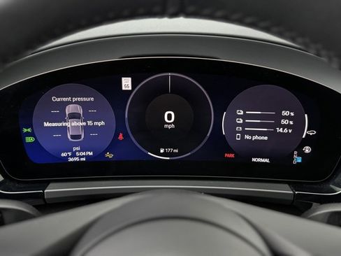 Certified 2025 Porsche Macan 4 Electric image 24