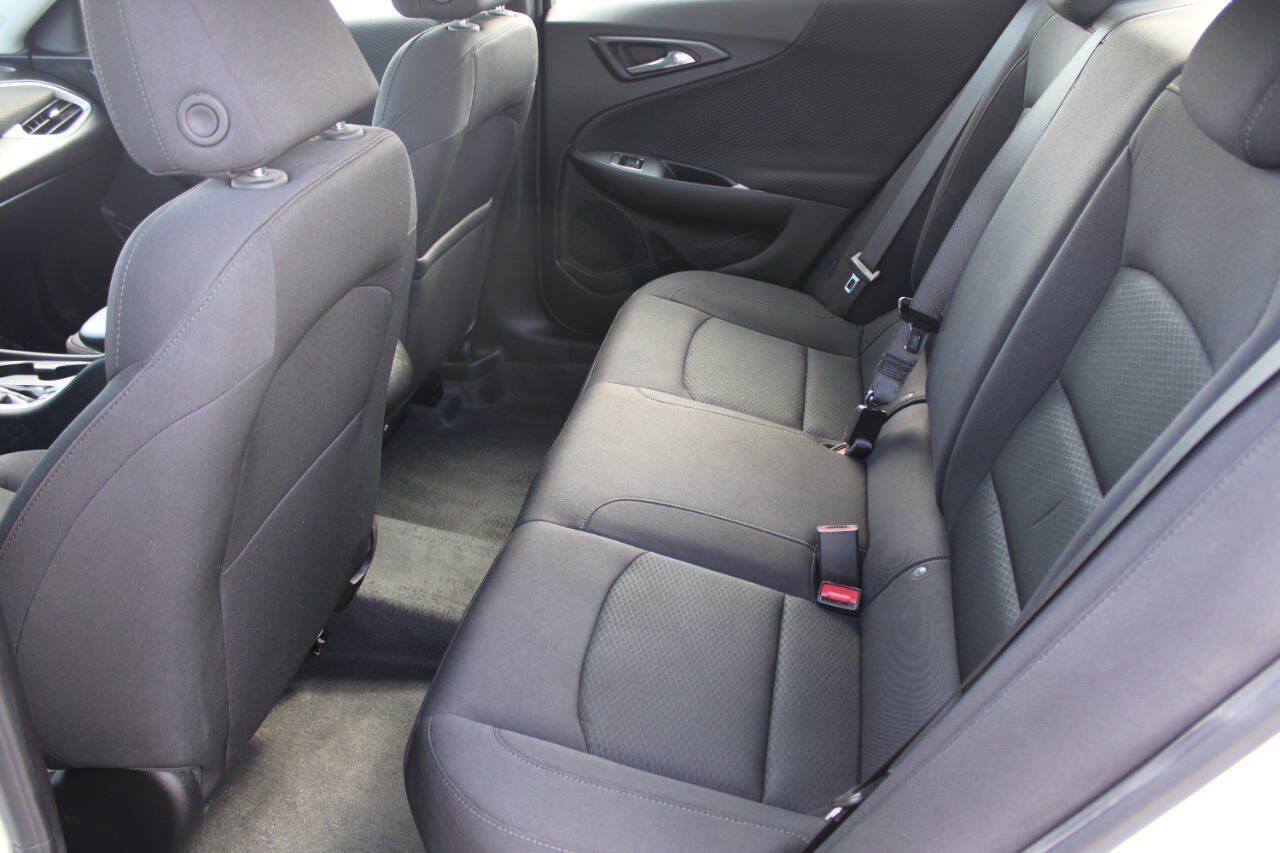 Used 2024 Chevrolet Malibu LS w/ Driver Confidence Package FWD image 14