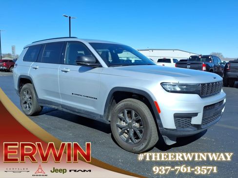 Certified 2024 Jeep Grand Cherokee L Laredo image 1