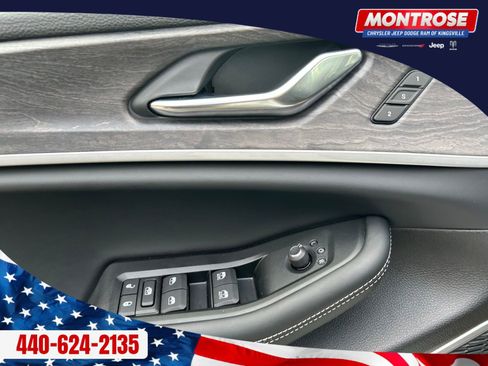 New 2025 Jeep Grand Cherokee Limited 4xe image 10