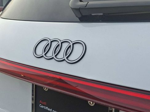 Certified 2025 Audi Q5 Premium w/ Convenience Package image 24