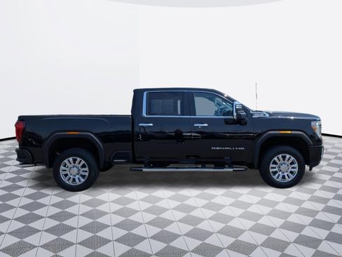 Certified 2022 GMC Sierra 2500 Denali w/ Denali Ultimate Package AWD/4WD image 4