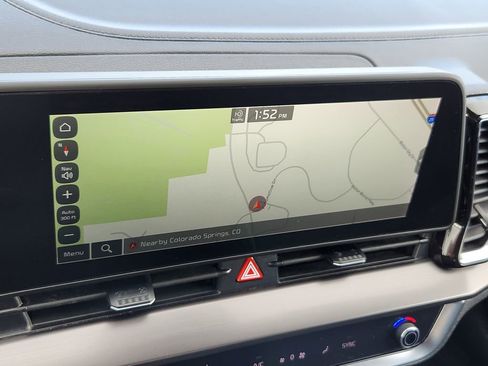 Used 2023 Kia Sportage EX image 16