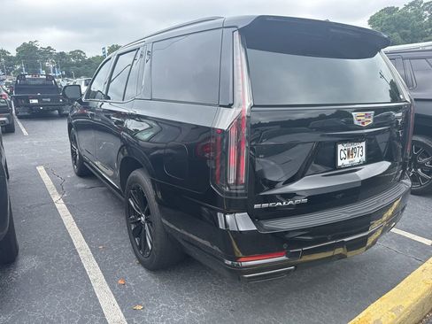 Used 2025 Cadillac Escalade Sport w/ Touring Package AWD/4WD image 5