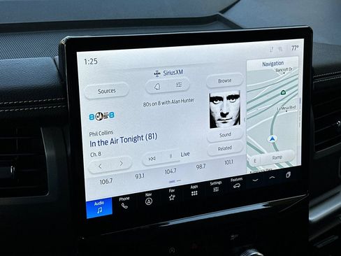 Used 2024 Ford Expedition Max XLT image 18