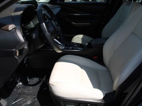 Used 2023 MAZDA CX-30 AWD 2.5 S w/ Premium Package image 31