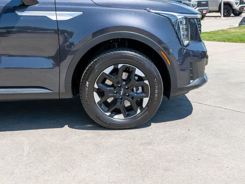 Certified 2026 Kia Sorento S AWD/4WD image 34