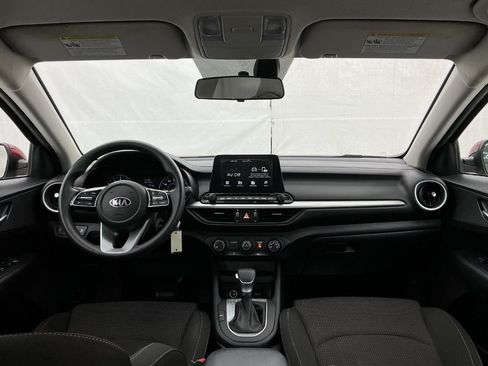 Used 2020 Kia Forte LXS FWD image 29