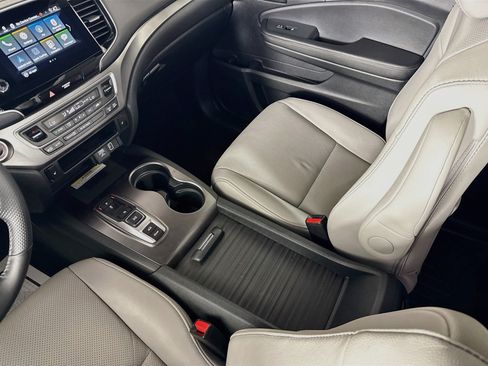 Used 2023 Honda Passport EX-L image 28