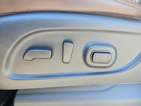 Used 2024 Nissan Titan Platinum Reserve w/ Moonroof Package image 14