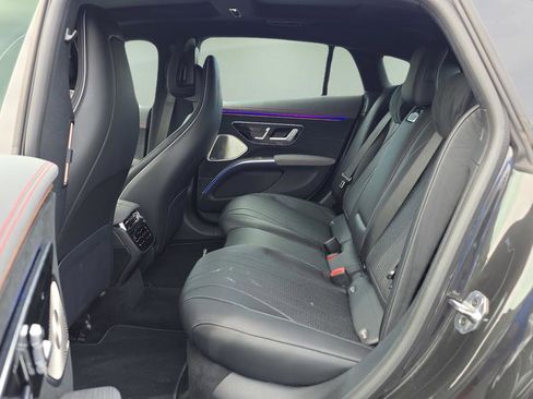 Used 2024 Mercedes-Benz EQS 580 580 image 31