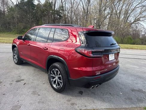Used 2024 GMC Acadia AT4 w/ Luxury Package image 5