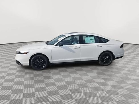 New 2025 Honda Accord SE image 5
