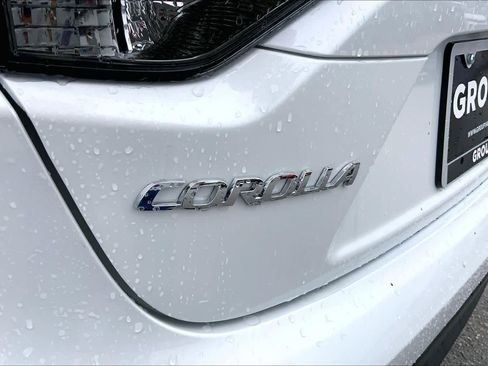 Used 2023 Toyota Corolla XLE image 30