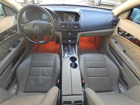 Used 2010 Mercedes-Benz E 550 Coupe image 12