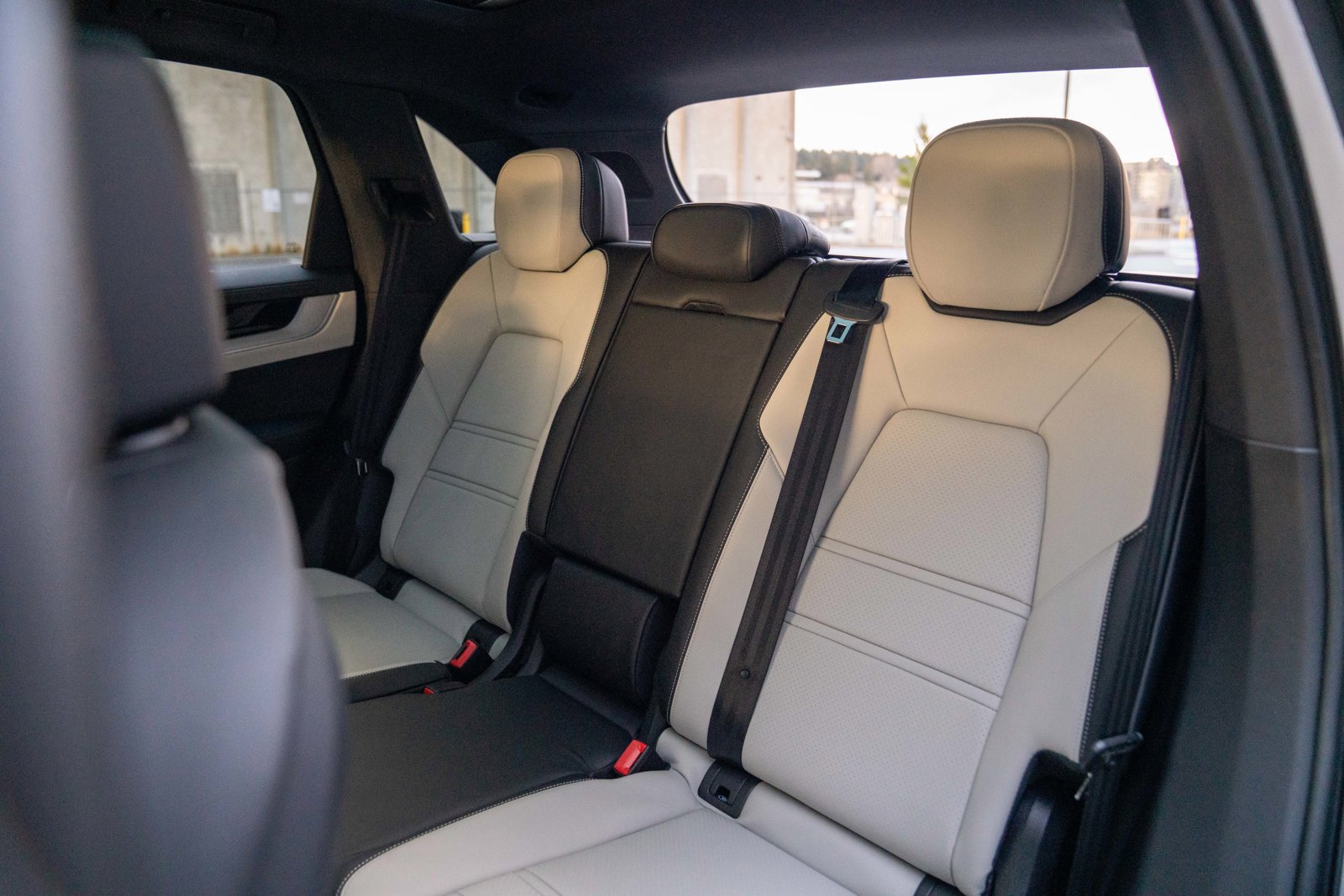 Certified 2026 Porsche Cayenne AWD/4WD image 23