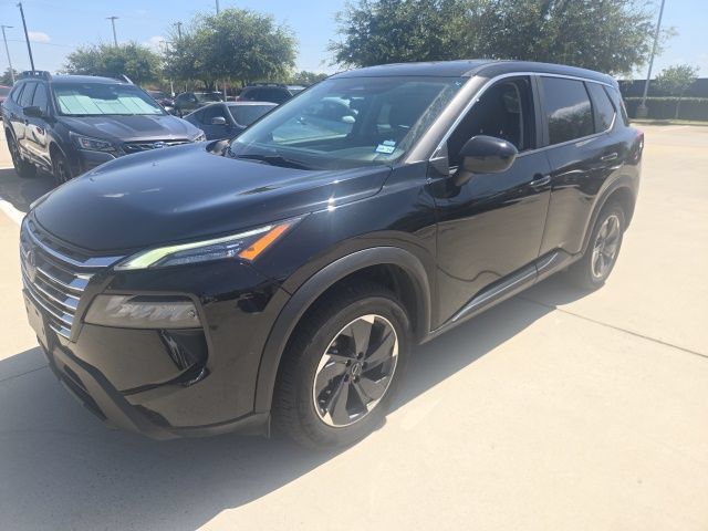 Used 2025 Nissan Rogue SV FWD image 6