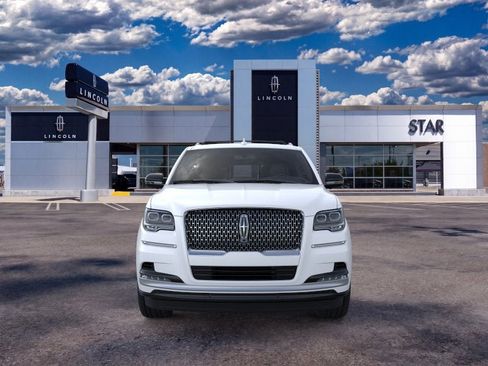 New 2023 Lincoln Navigator Reserve AWD/4WD image 6