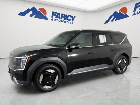 Used 2024 Kia EV9 Wind AWD/4WD image 1