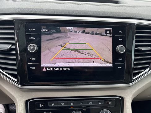 Used 2019 Volkswagen Atlas SEL FWD image 19