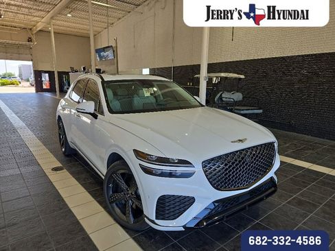 Used 2022 Genesis GV70 3.5T Sport w/ Sport Prestige Package AWD/4WD image 4