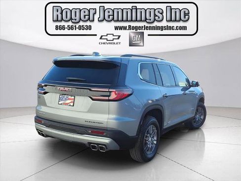 Used 2025 GMC Acadia Elevation image 4