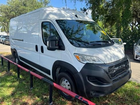 Used 2023 RAM ProMaster 2500 FWD image 9