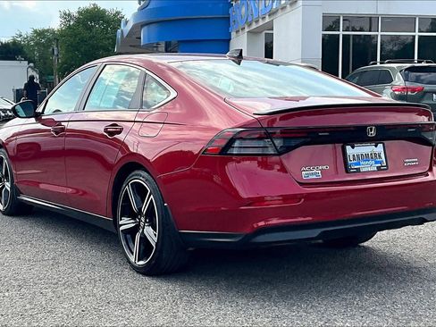 Used 2024 Honda Accord Sport image 12