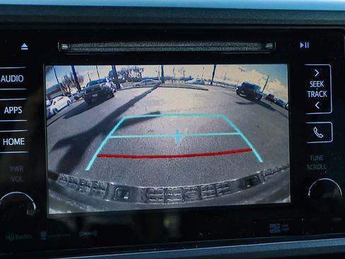 Used 2019 Toyota Tacoma TRD Off-Road w/ Technology Package image 21