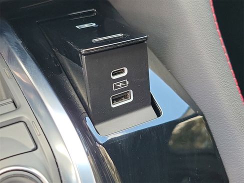 Used 2022 Acura MDX A-Spec image 32