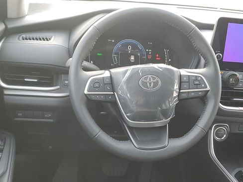 New 2026 Toyota Grand Highlander XLE image 12