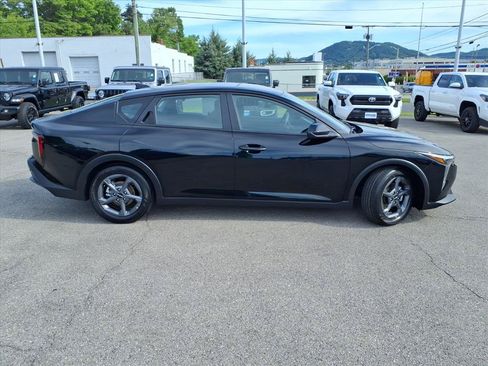 Used 2025 Kia K4 FWD image 3