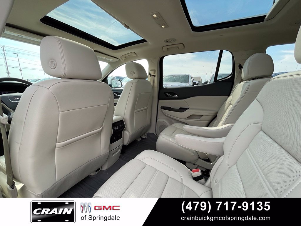 Used 2023 GMC Acadia Denali w/ Denali Ultimate Package FWD image 29