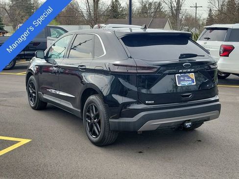 Certified 2024 Ford Edge SEL w/ Convenience Package AWD/4WD image 3