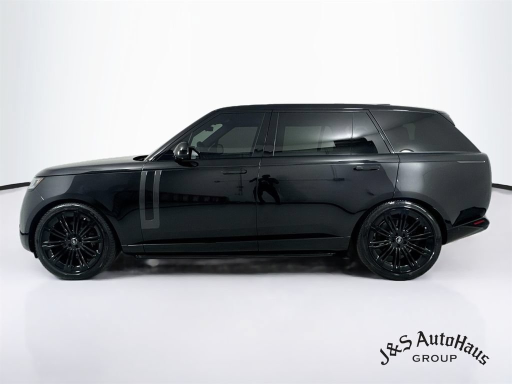 Used 2024 Land Rover Range Rover Long Wheelbase SE AWD/4WD image 4