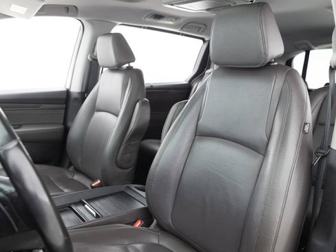 Used 2018 Honda Odyssey Touring image 22