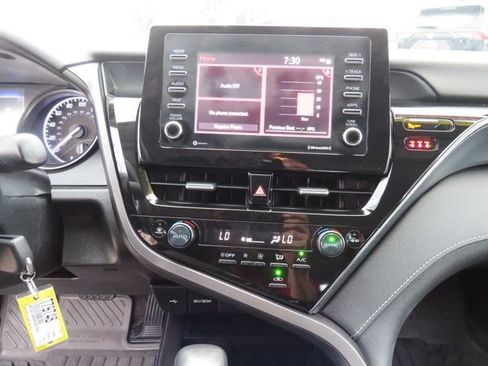 Certified 2023 Toyota Camry SE image 21