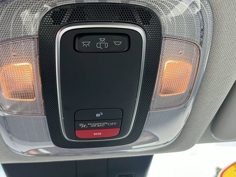 Used 2025 Hyundai Kona SEL image 15