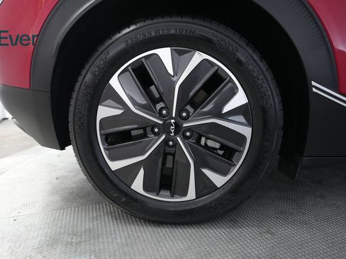 Used 2024 Kia EV6 Light RWD image 22