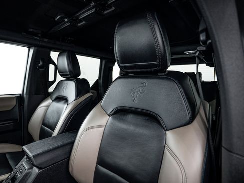 Used 2024 Ford Bronco Wildtrak image 13