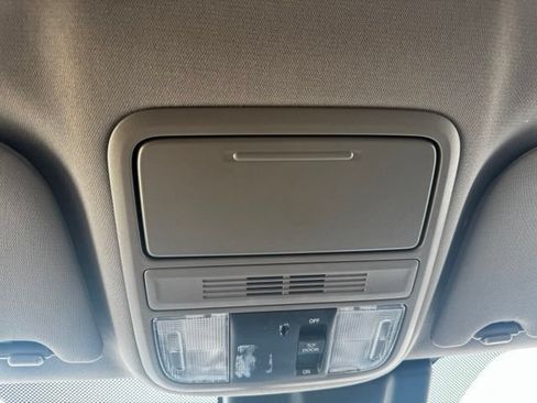 Used 2020 Honda Odyssey EX image 28